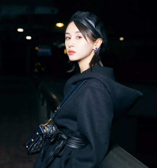 今年秋冬最chic！原來短發(fā)和帽子這么配??！